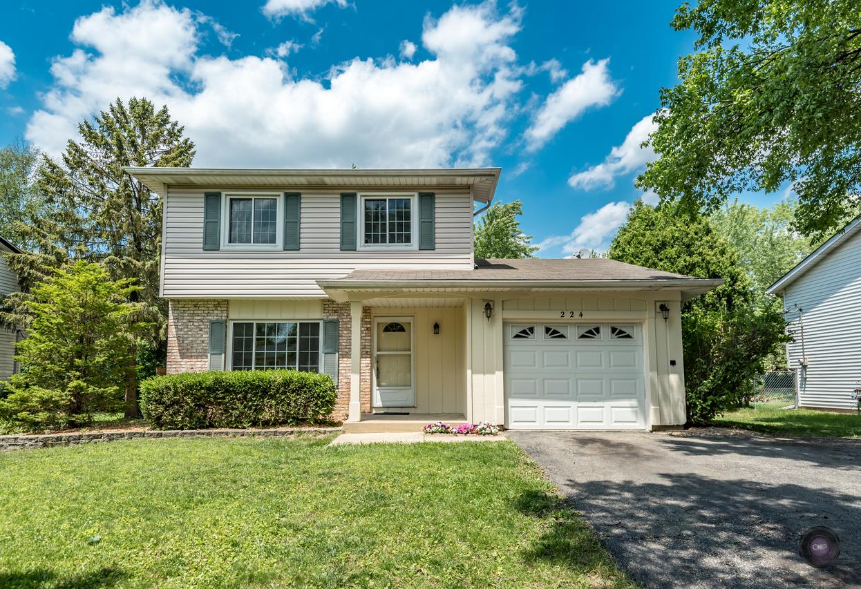 224 Riverside Dr., Bolingbrook, IL 60440