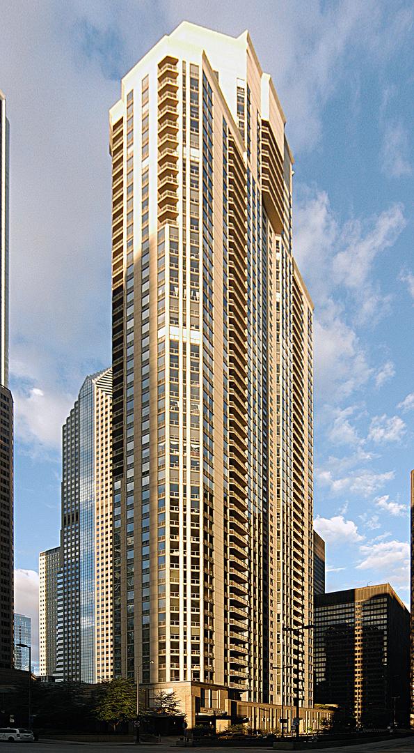 222 N Columbus Dr. #3906, Chicago, IL 60601