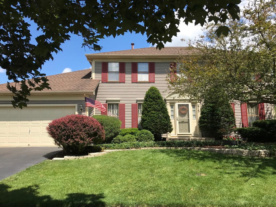 913 Lewis Rd., Geneva, IL 60134