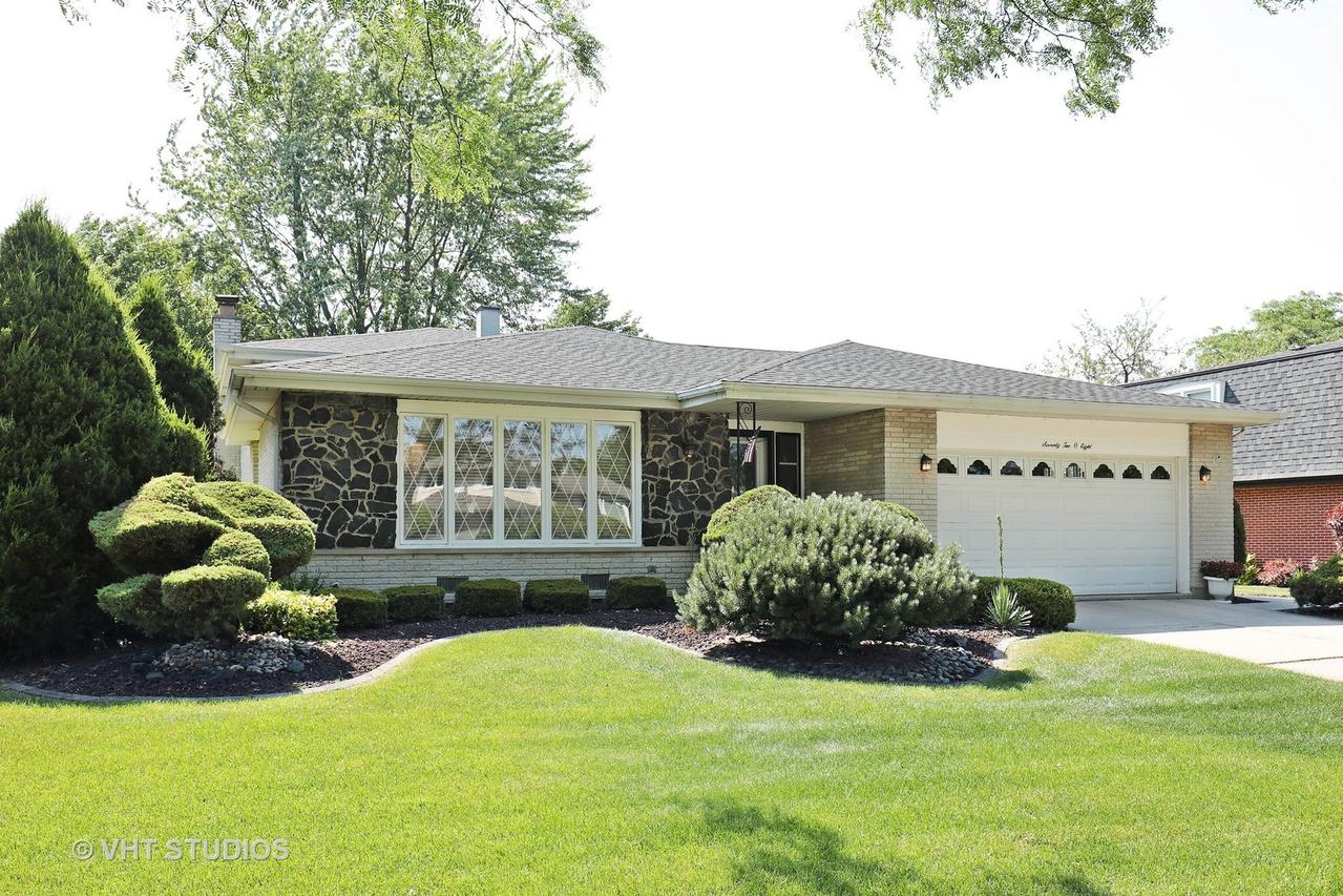 7208 Osage Ave., Downers Grove, IL 60516