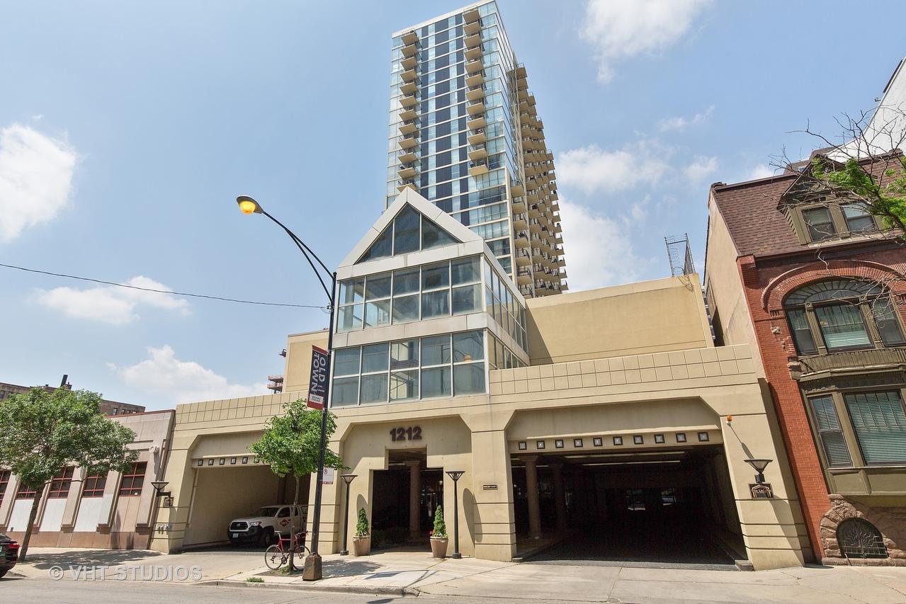 1212 N Lasalle Dr. #1501, Chicago, IL 60610