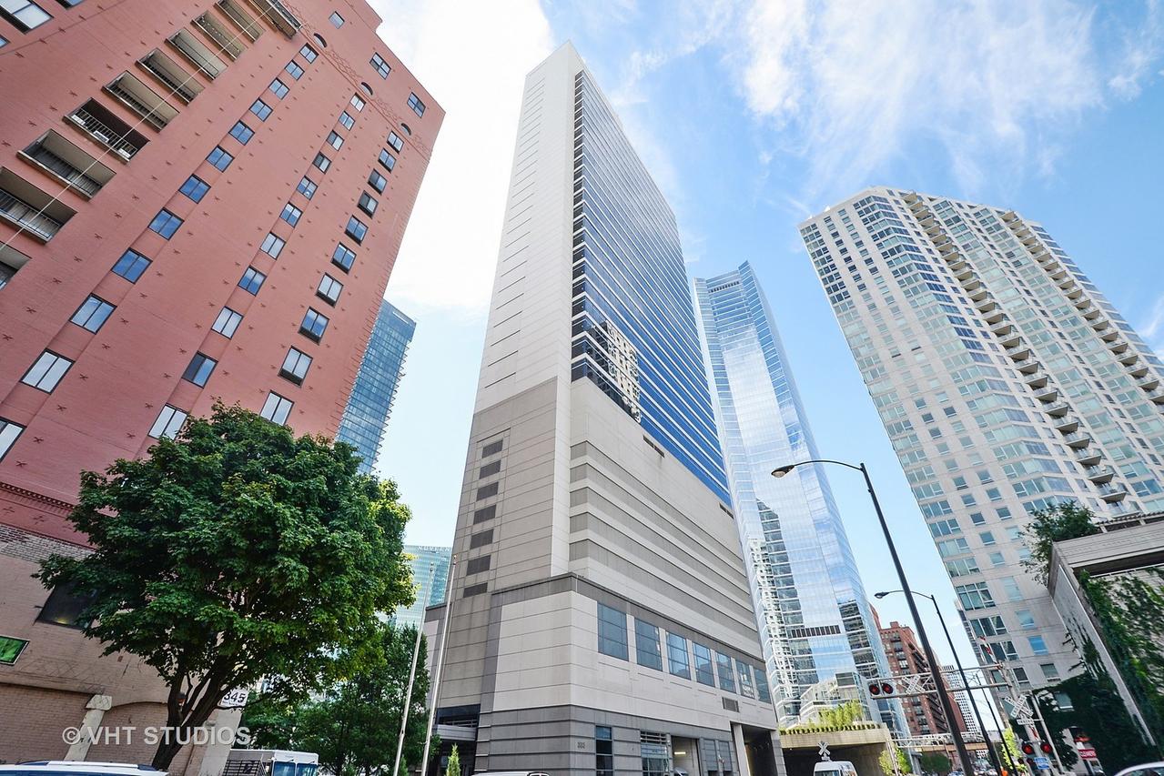 333 N Canal St. #1404, Chicago, IL 60606