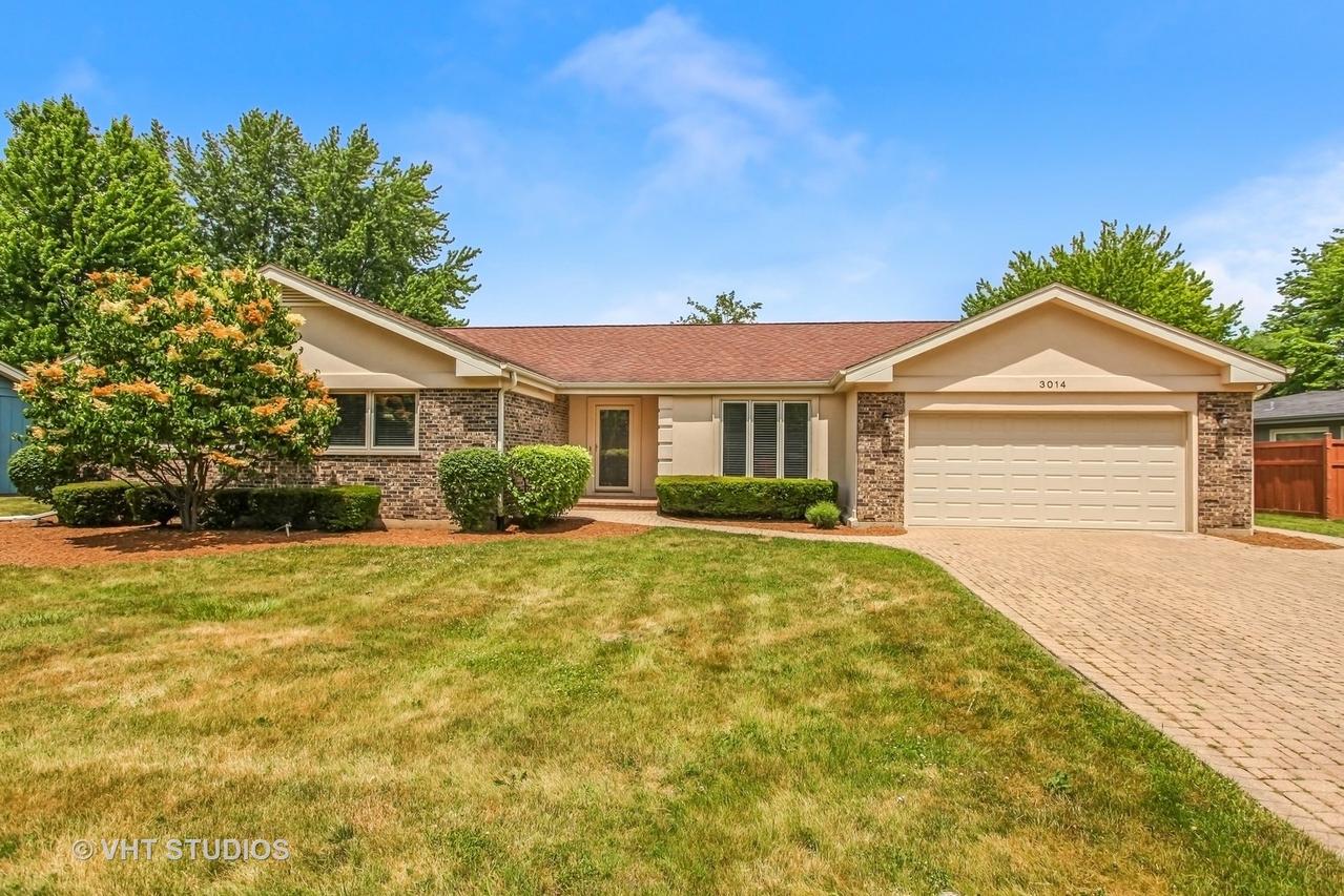 3014 Moon Hill Dr., Northbrook, IL 60062