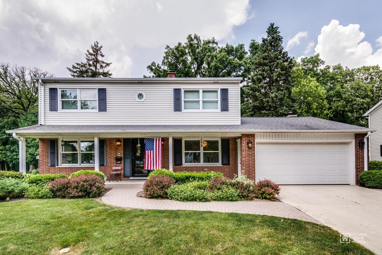 1017 Douglas Ave., Naperville, IL 60540