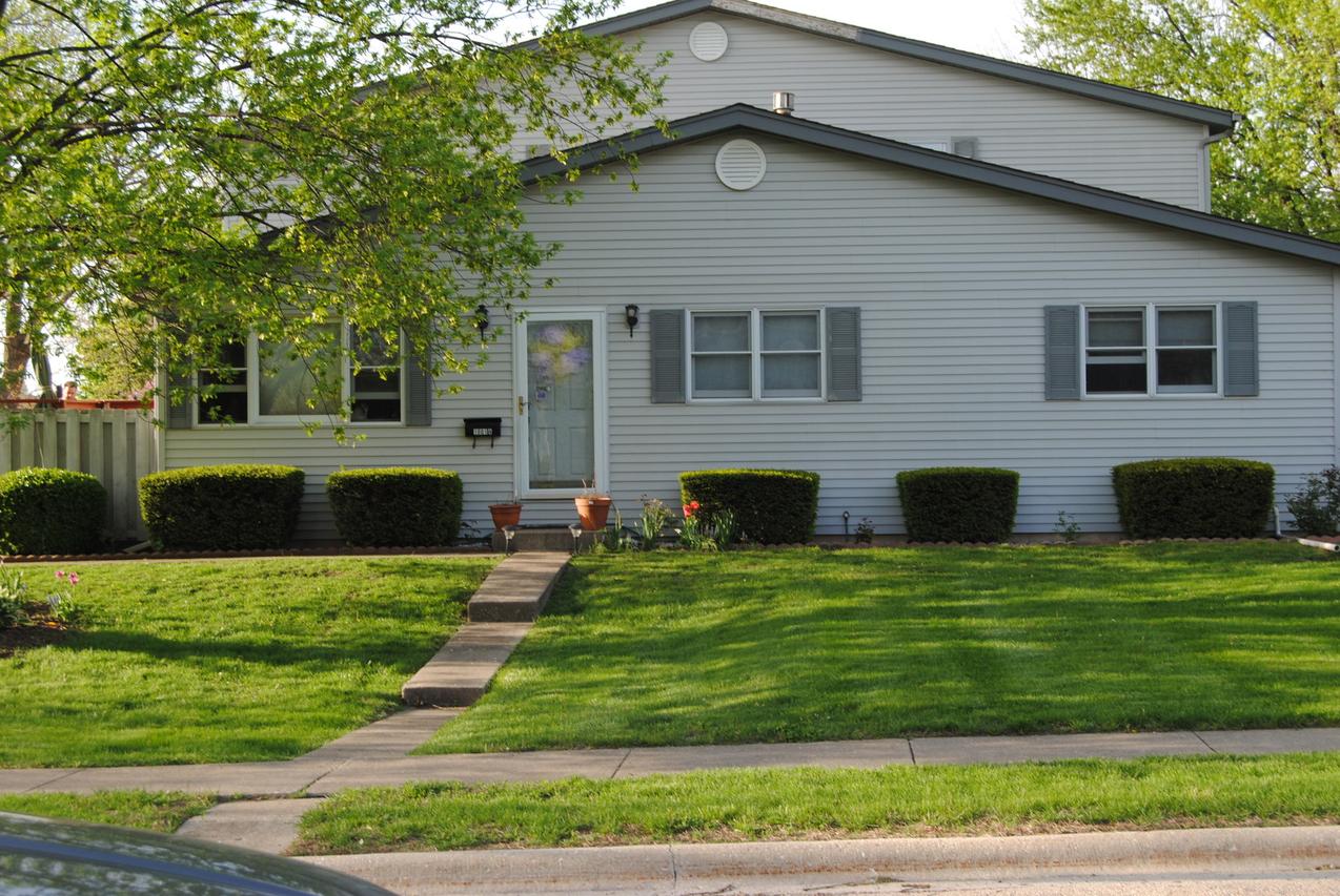 1001 Gael Dr. #A, Joliet, IL 60435