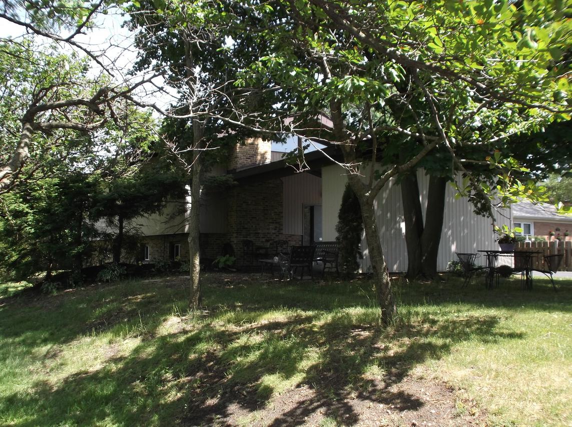 205 E Frontage Rd., Northfield, IL 60093