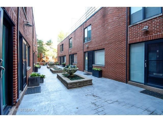 205 W Eugenie Ave. #A, Chicago, IL 60614