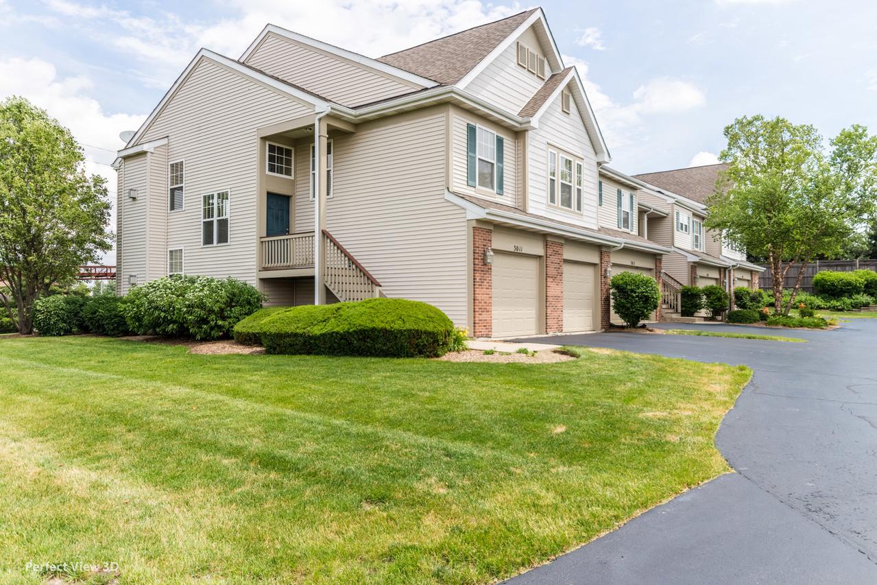 3011 Saganashkee Ln., Naperville, IL 60564