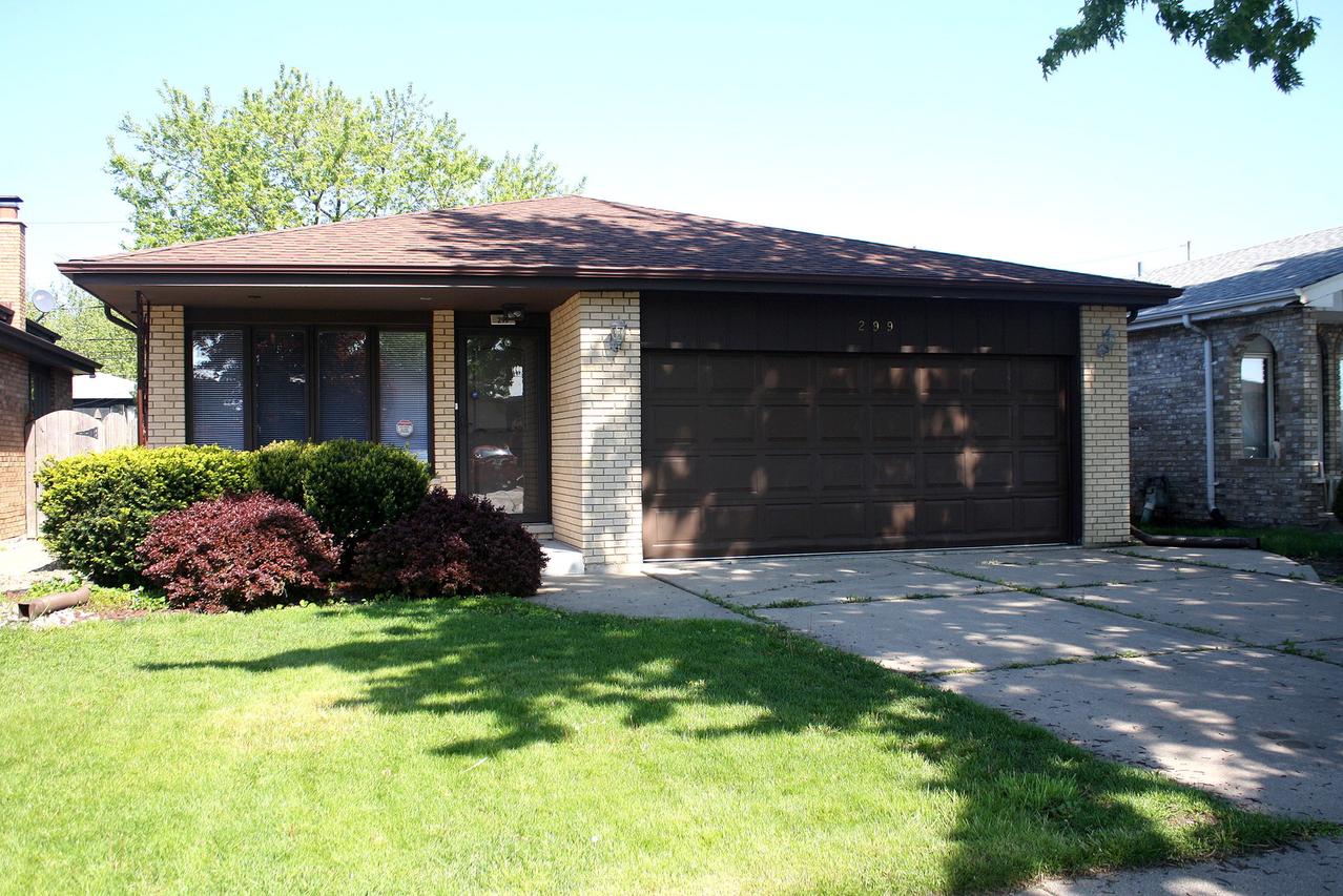 299 Escanaba Ave., Calumet City, IL 60409