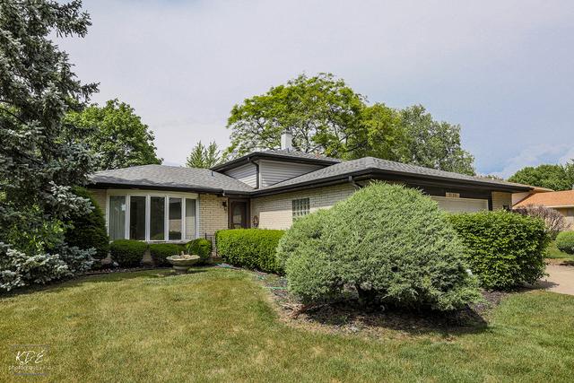 3120 Hillside Ln., Darien, IL 60561