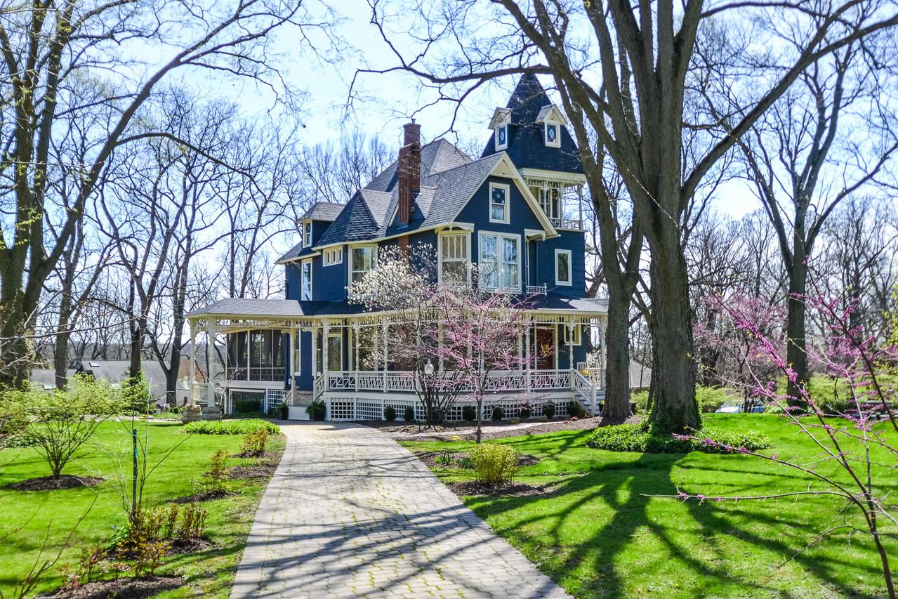 1101 S Batavia Ave., Geneva, IL 60134