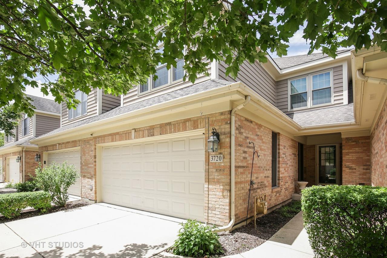 3720 King Charles Ln., St. Charles, IL 60174