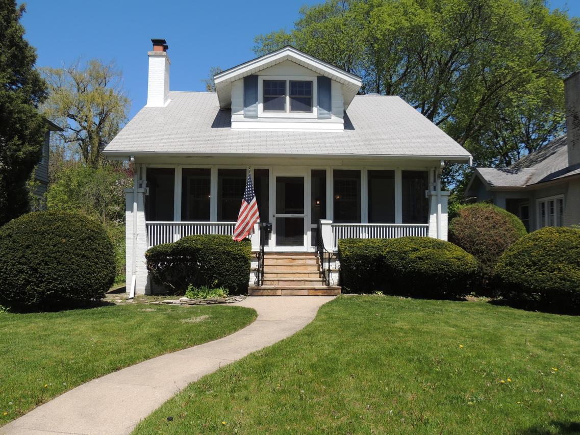 1450 Lake Ave., Wilmette, IL 60091