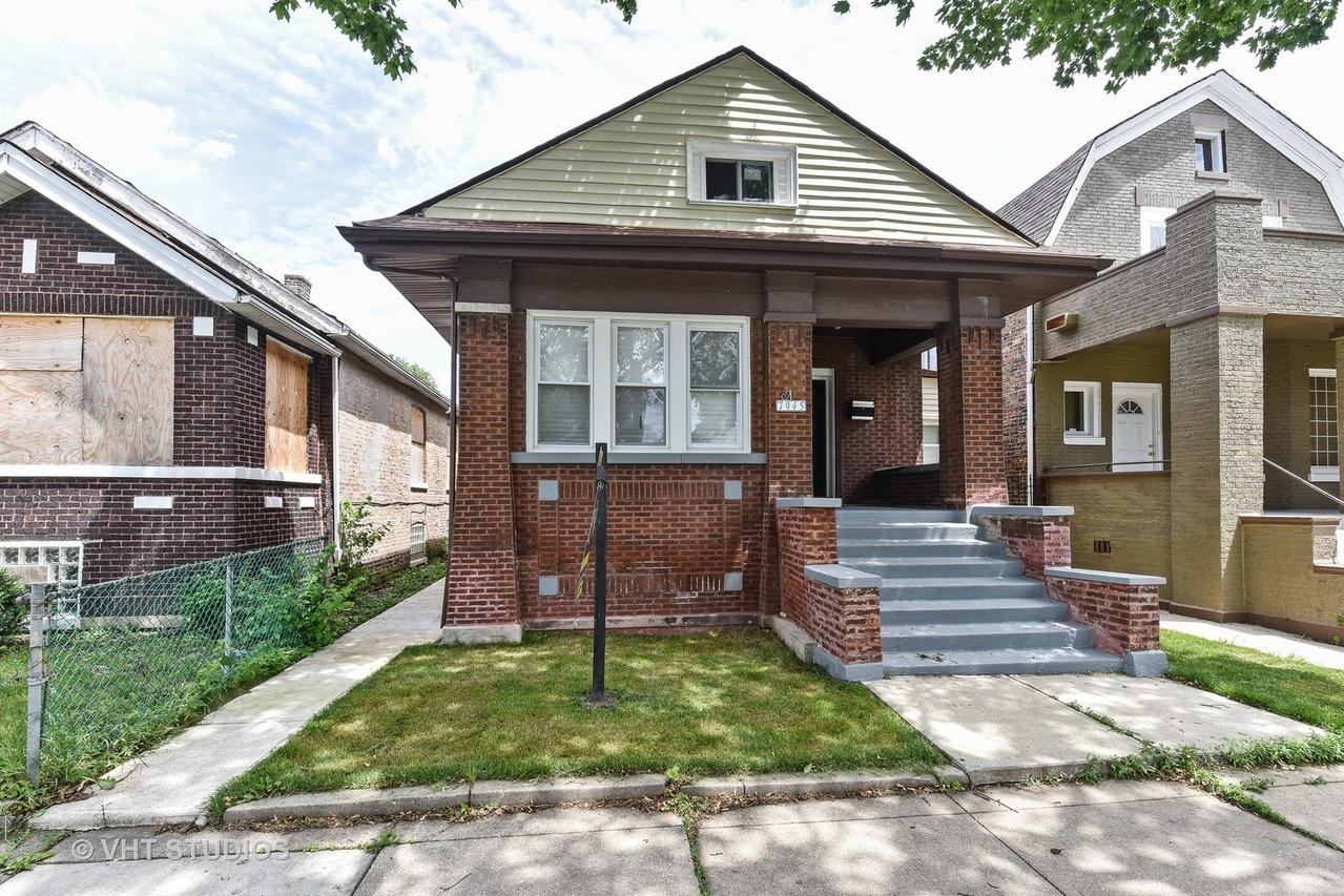 7945 S Justine St., Chicago, IL 60620
