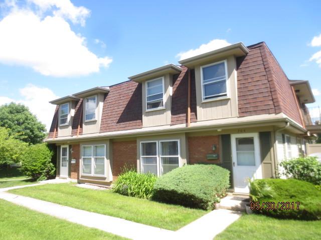 706 Newton Ct., Schaumburg, IL 60194