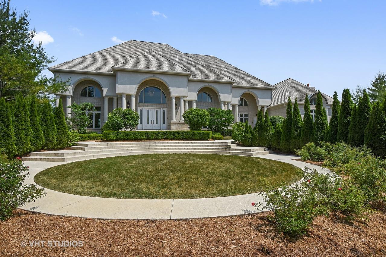 17 Blossom Ct., South Barrington, IL 60010