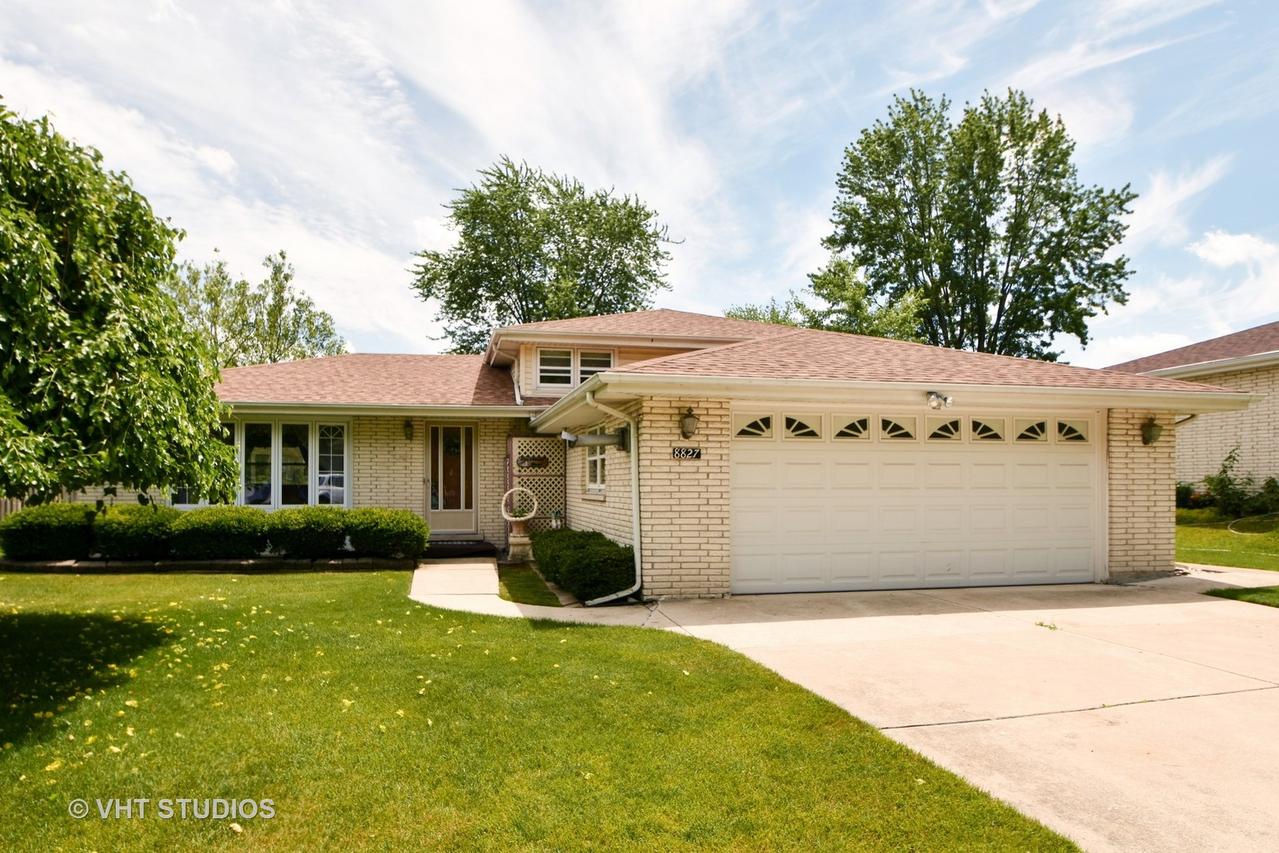8827 W 97th St., Palos Hills, IL 60465