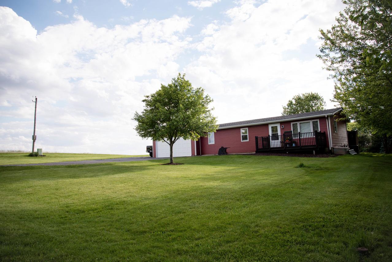 31705 Hollie Ln., Kingston, IL 60145