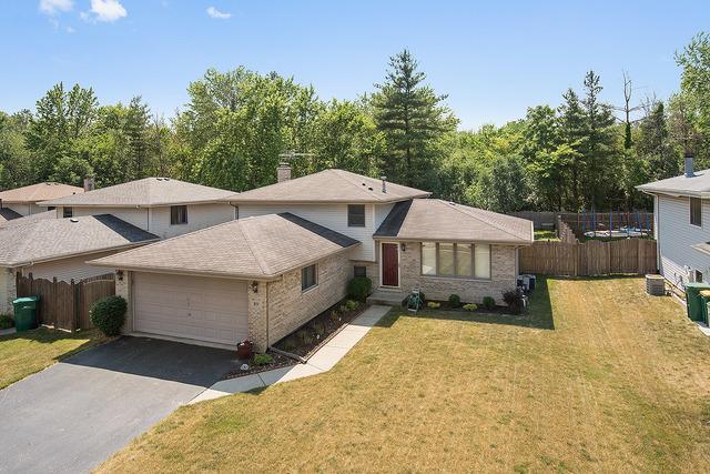 811 Pine Needle Ln., Joliet, IL 60432