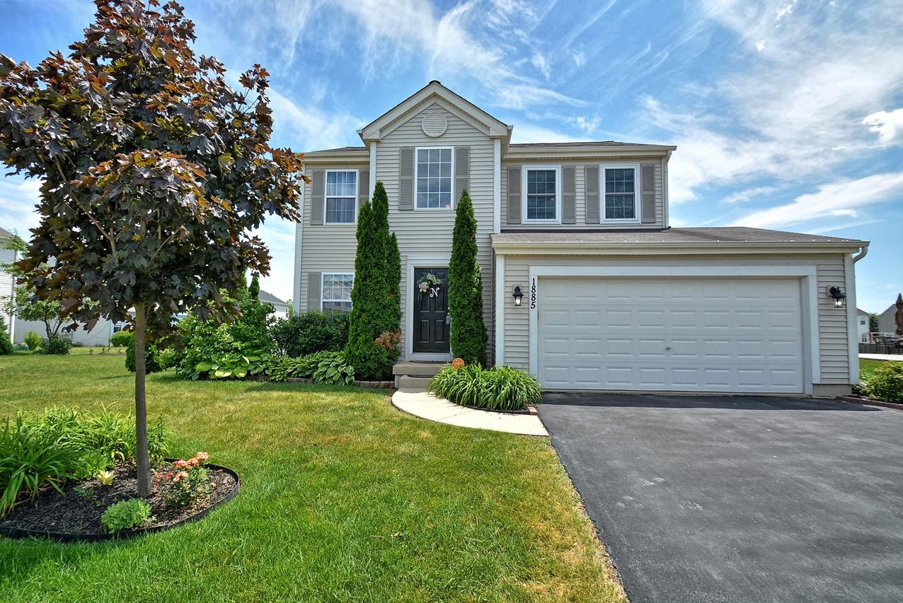 1885 Clarendon Ln., Aurora, IL 60504