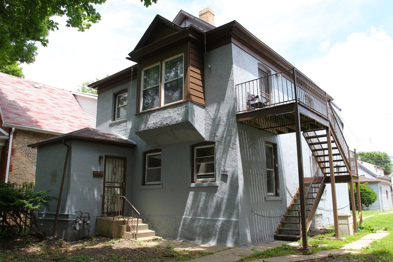 2537 N Harding Ave., Chicago, IL 60647