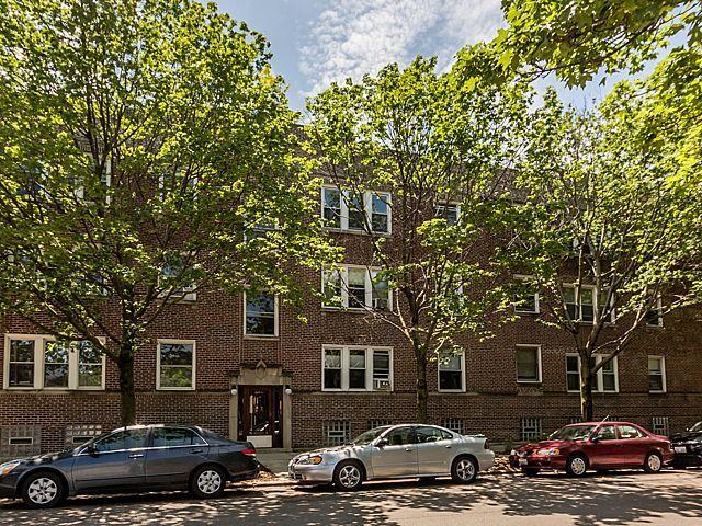 2049 W Ainslie St. #1E, Chicago, IL 60625