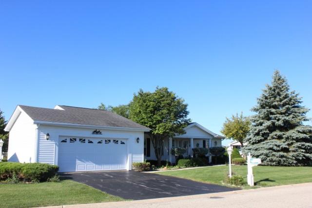 2009 Lake Churchill Dr., Grayslake, IL 60030