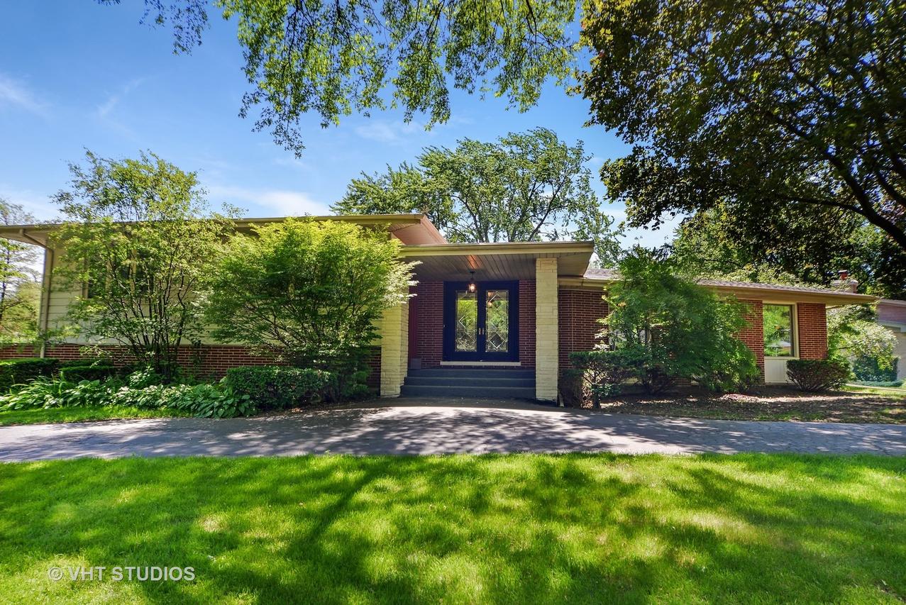 2259 Longacres Ln., Palatine, IL 60067