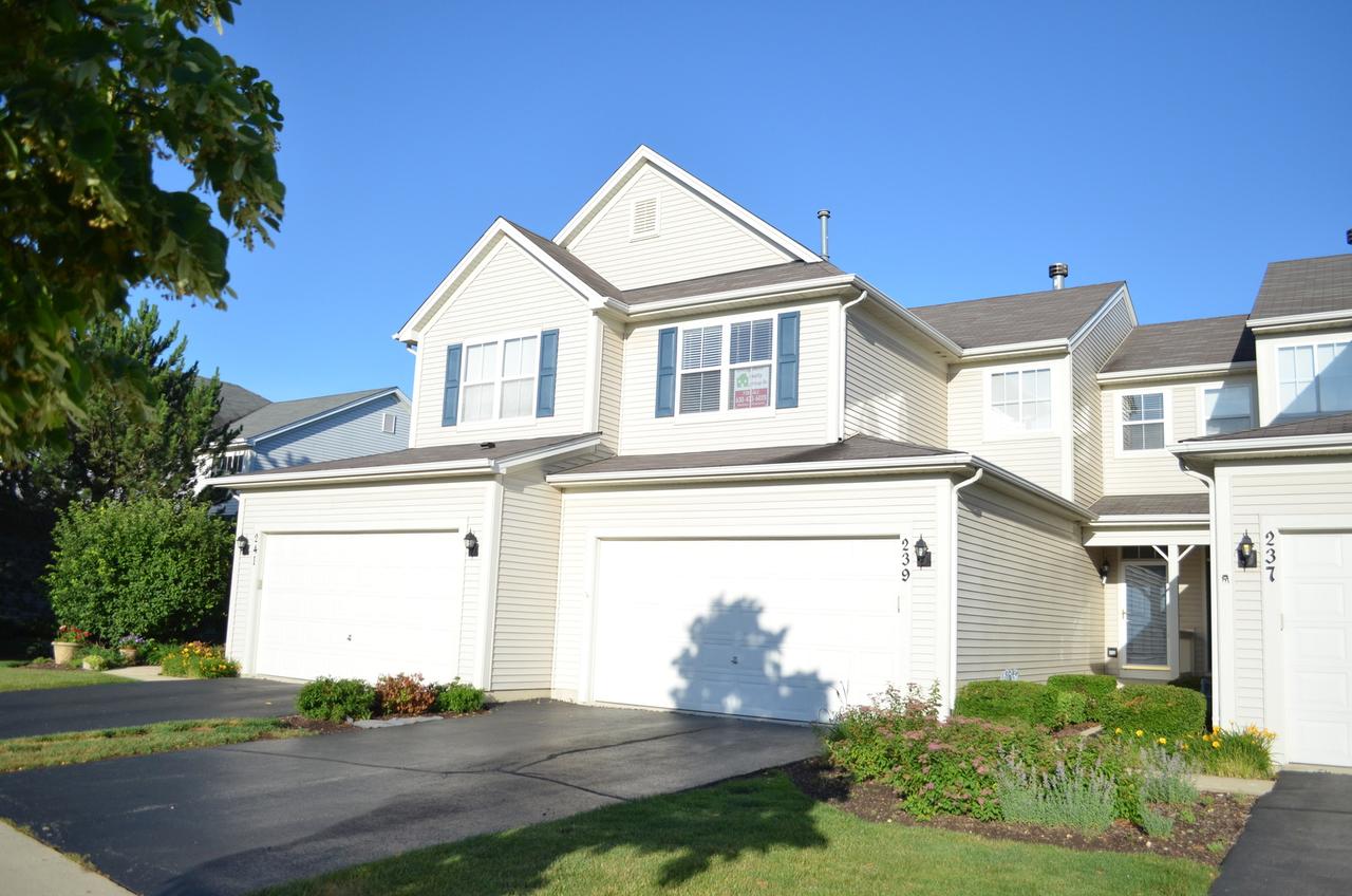 239 Grand Ridge Rd., St. Charles, IL 60175