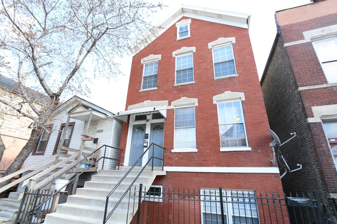 1903 S Ruble St., Chicago, IL 60616