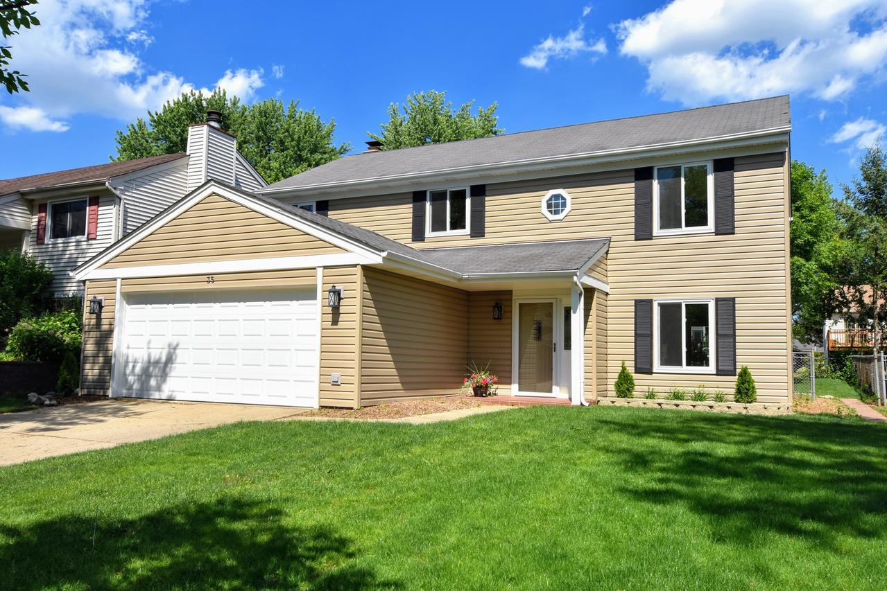 35 Manchester Ln., Vernon Hills, IL 60061