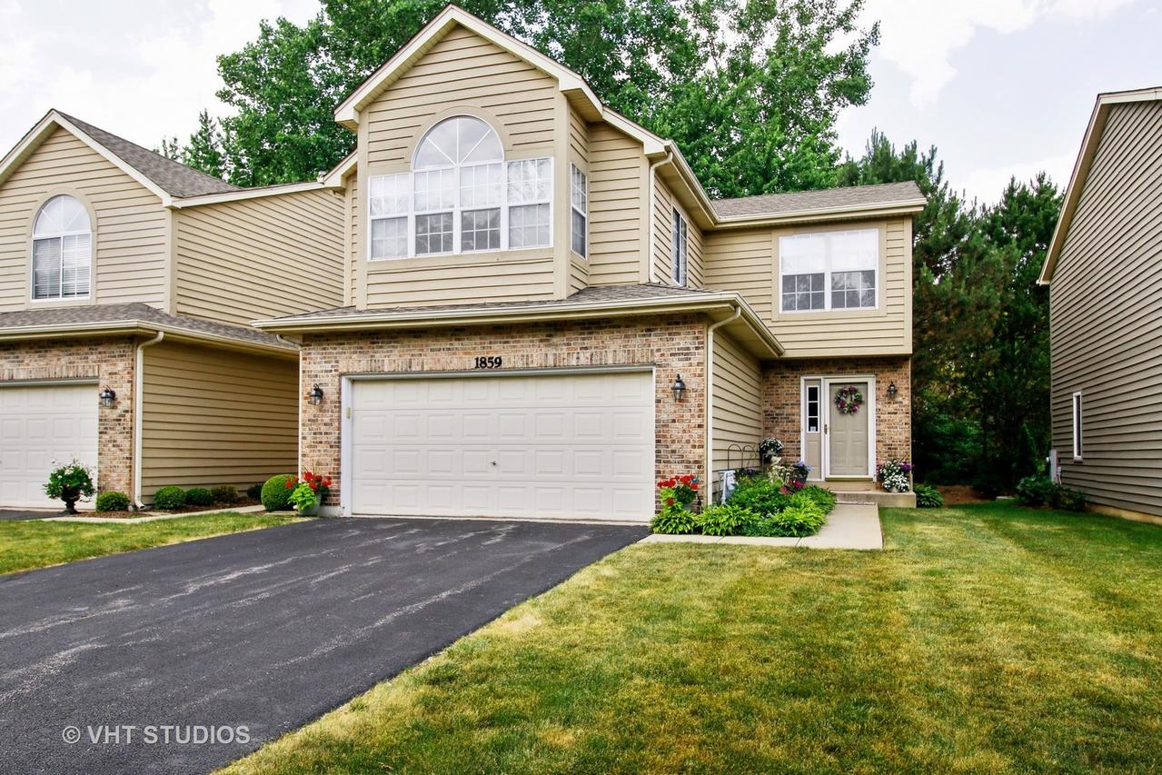 1859 Tamahawk Ln., Naperville, IL 60564