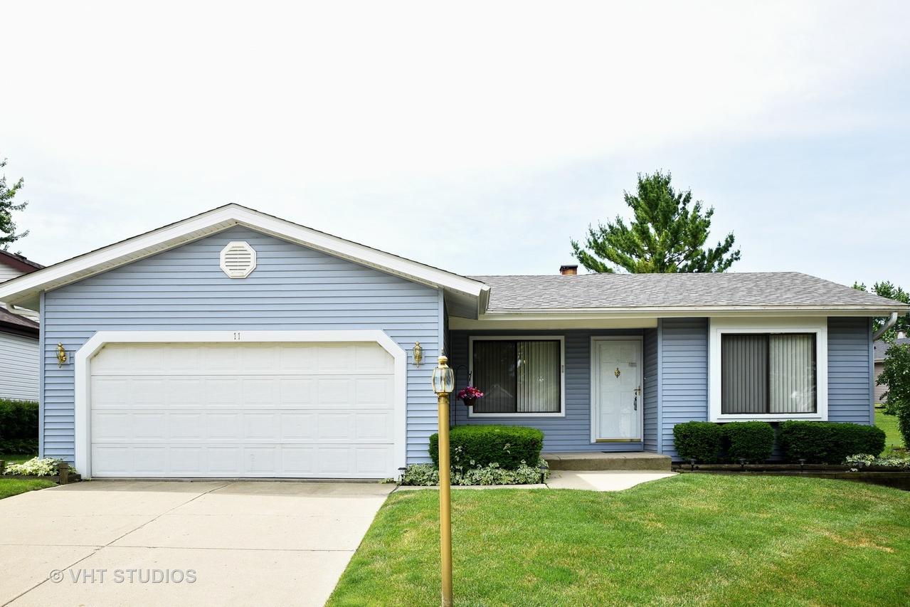 11 Windgate Ct., Streamwood, IL 60107