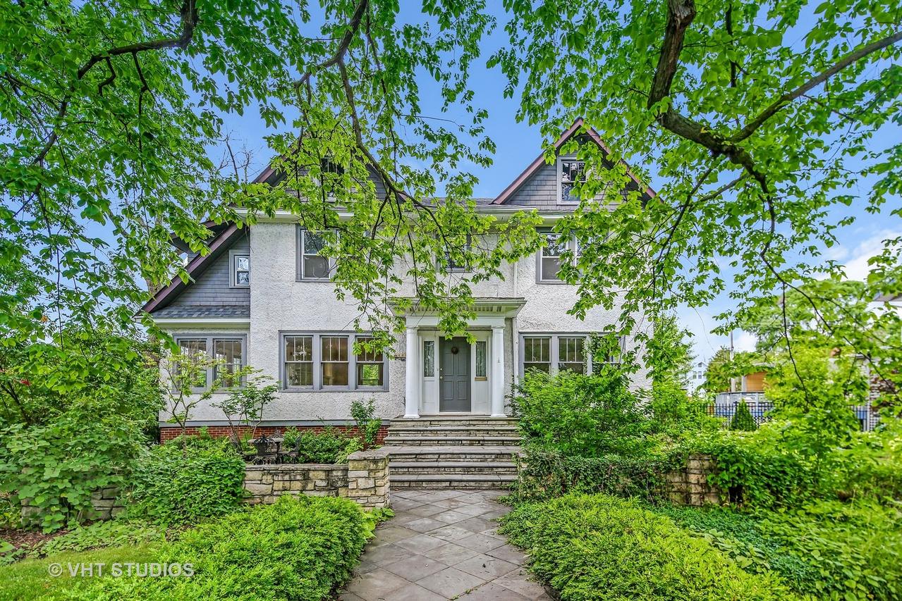 446 6th Ave., La Grange, IL 60525