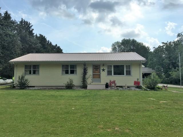 21272 Lyndon Rd., Morrison, IL 61270