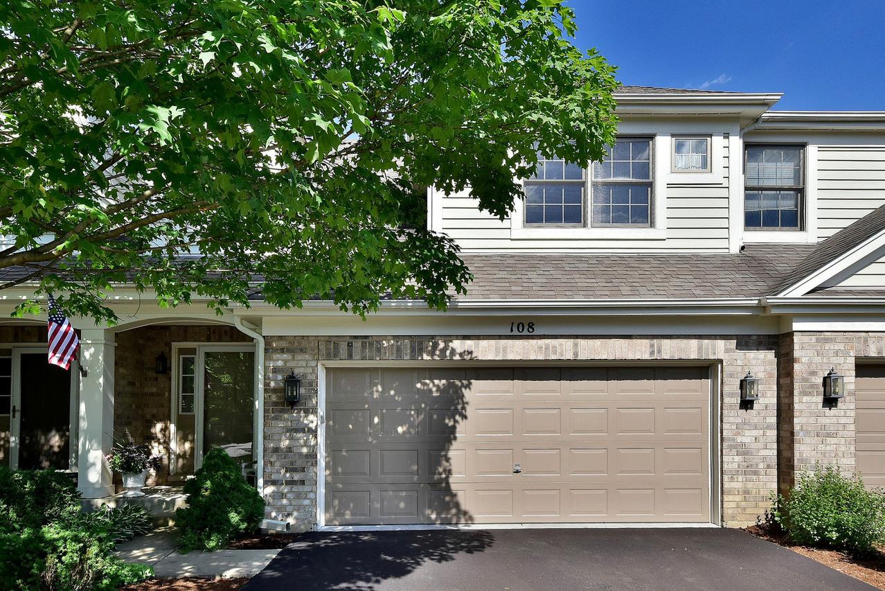 108 Fairway Dr., La Grange, IL 60525