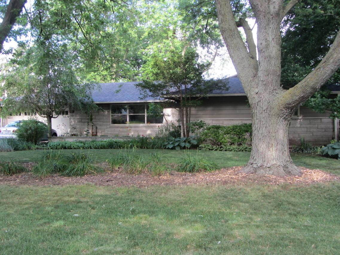 713 Lois Pl., Joliet, IL 60435