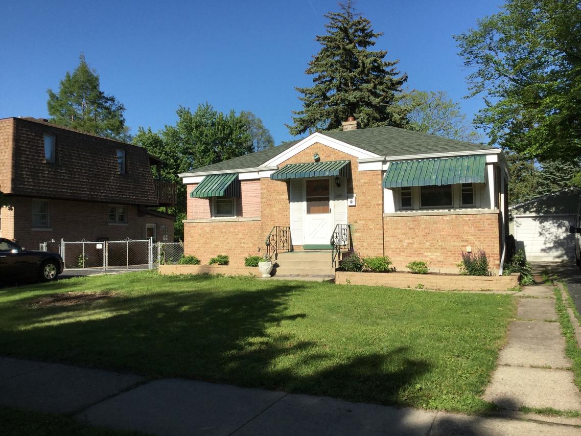 2675 S Scott St., Des Plaines, IL 60018