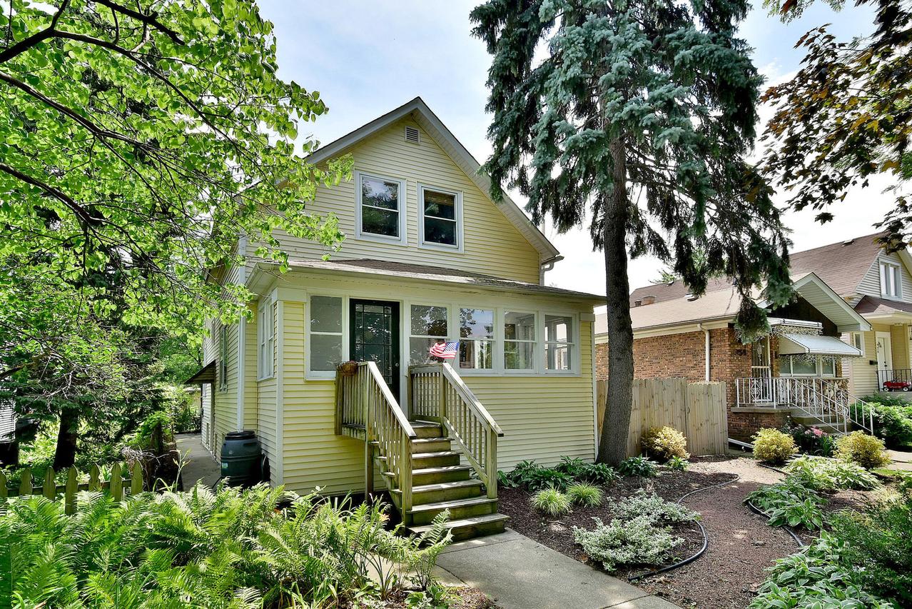932 Dunlop Ave., Forest Park, IL 60130