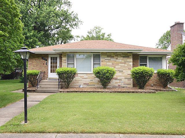 9532 S 49th Ave., Oak Lawn, IL 60453