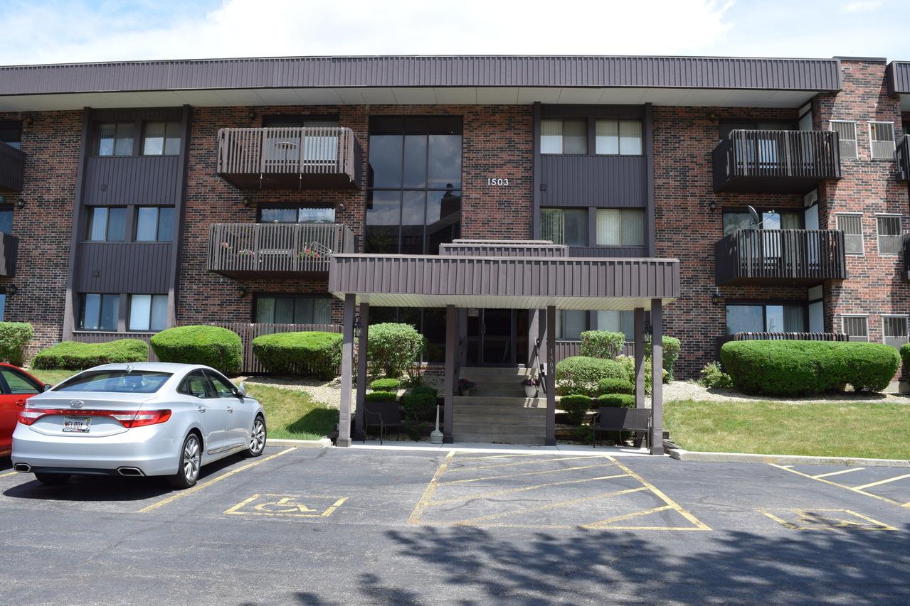 1503 Woodbridge Rd. #2B, Joliet, IL 60436