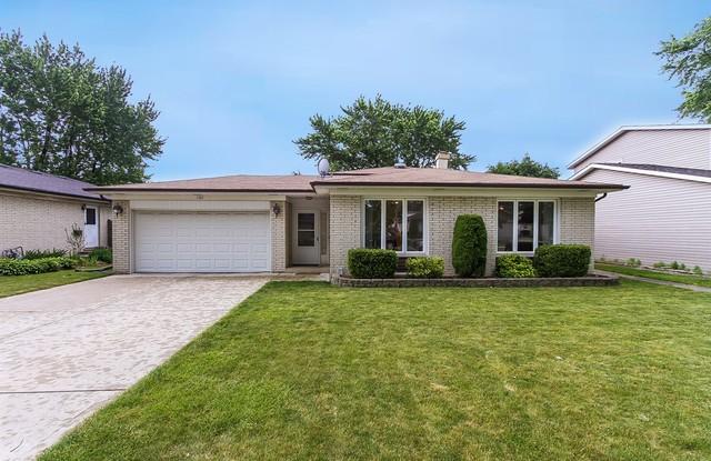 1703 W Magnolia Ln., Mount Prospect, IL 60056
