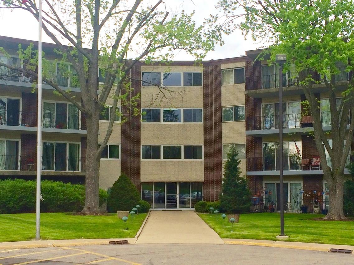 5540 Walnut Ave. #22C, Downers Grove, IL 60515