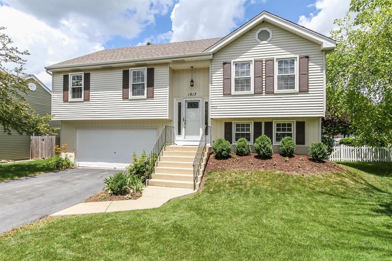 1017 Whittington Dr., Geneva, IL 60134