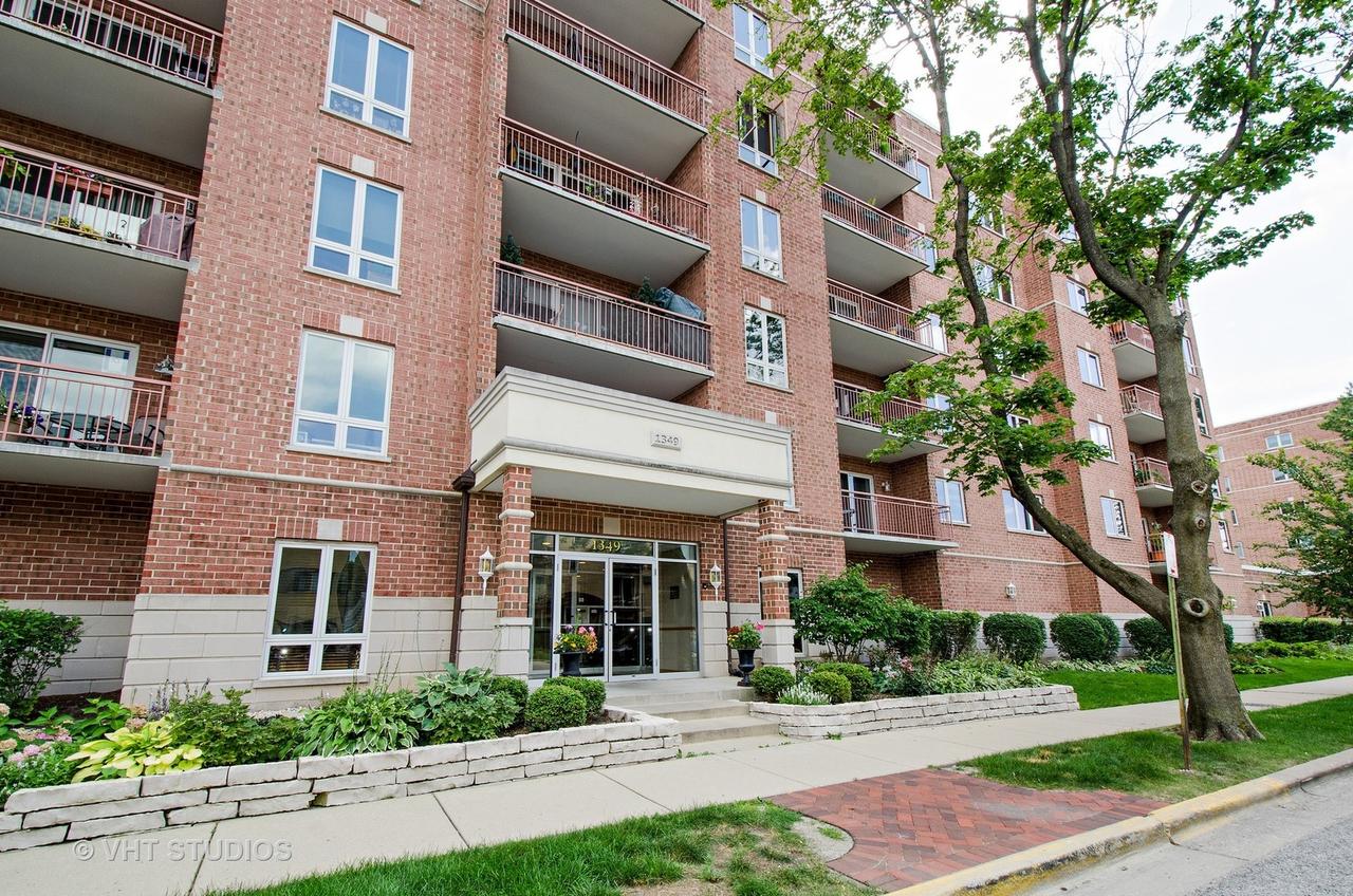 1349 E Washington St. #606A, Des Plaines, IL 60016