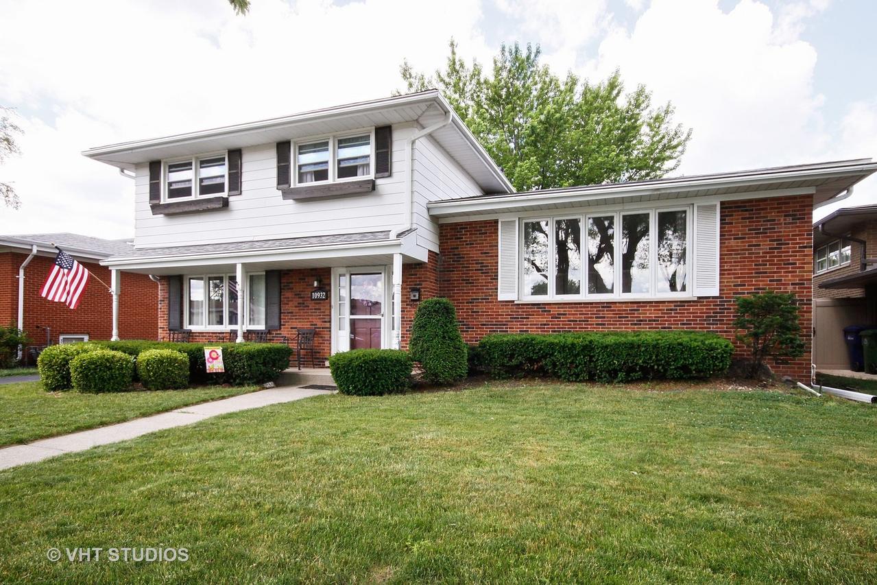 10932 S Kenton Ave., Oak Lawn, IL 60453