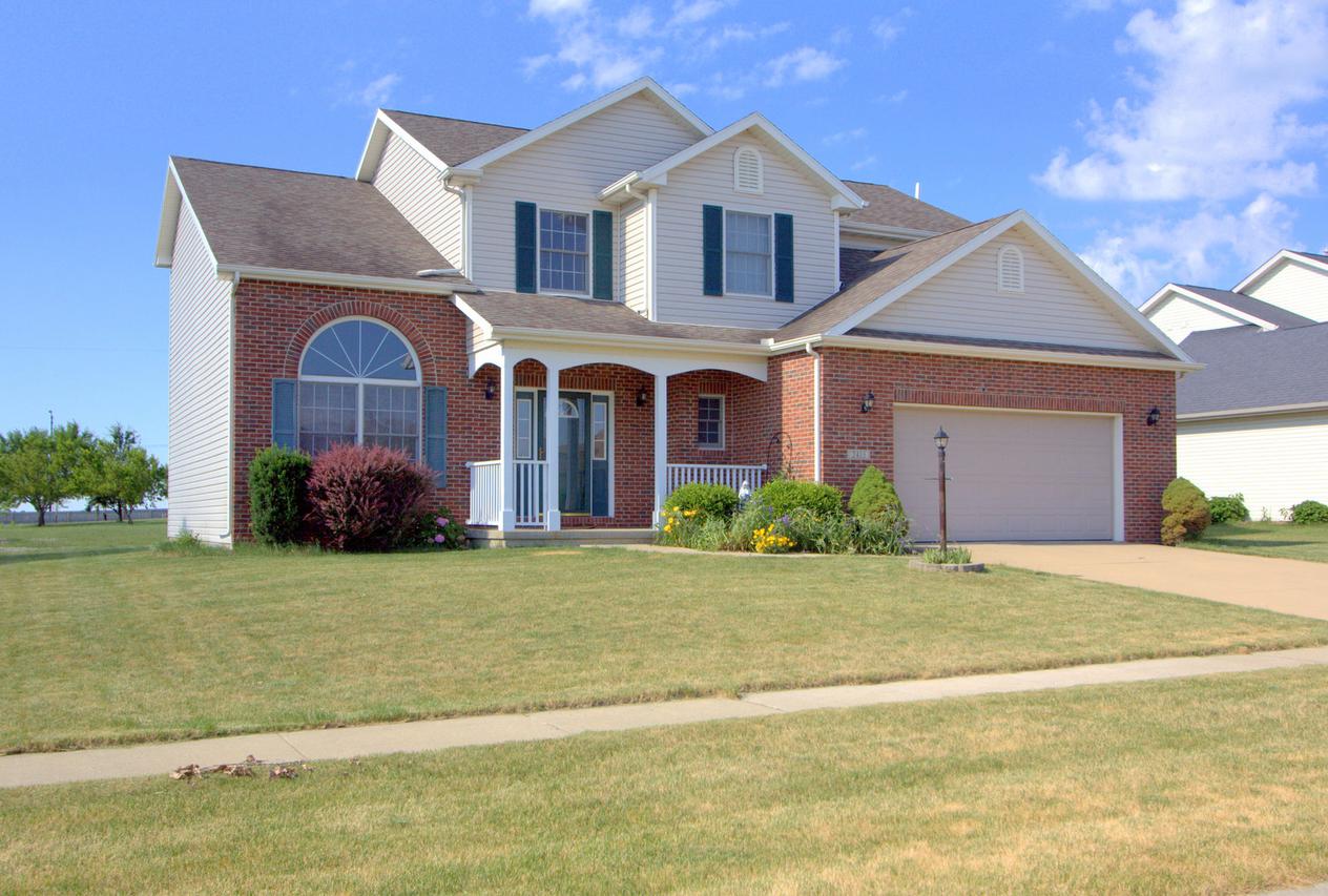 2415 Waterville Dr., Champaign, IL 61822