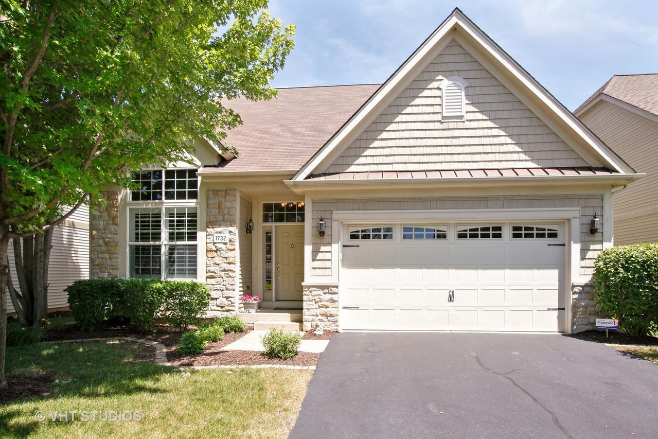 1732 Briarheath Dr., Aurora, IL 60505