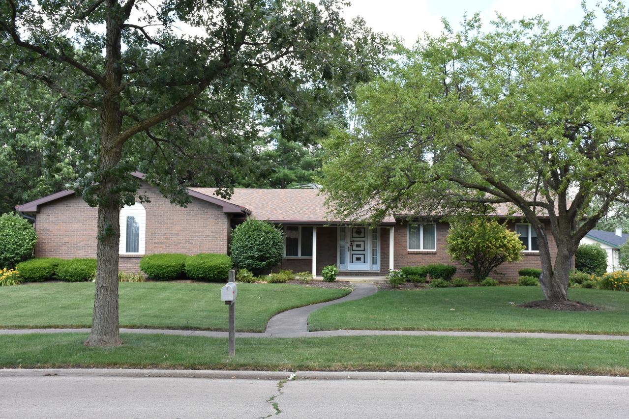 520 Fairlane Dr., Joliet, IL 60435