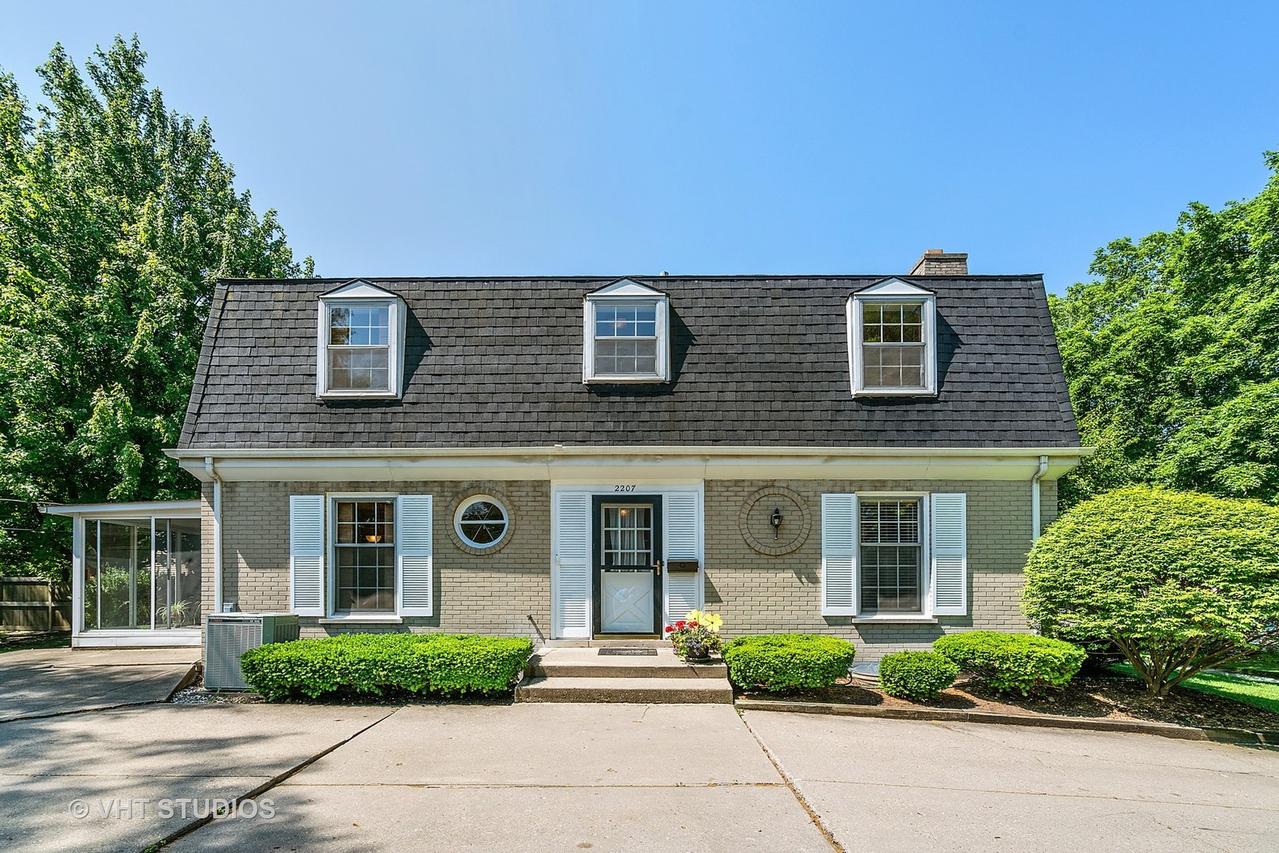 2207 Crestview Ln., Wilmette, IL 60091